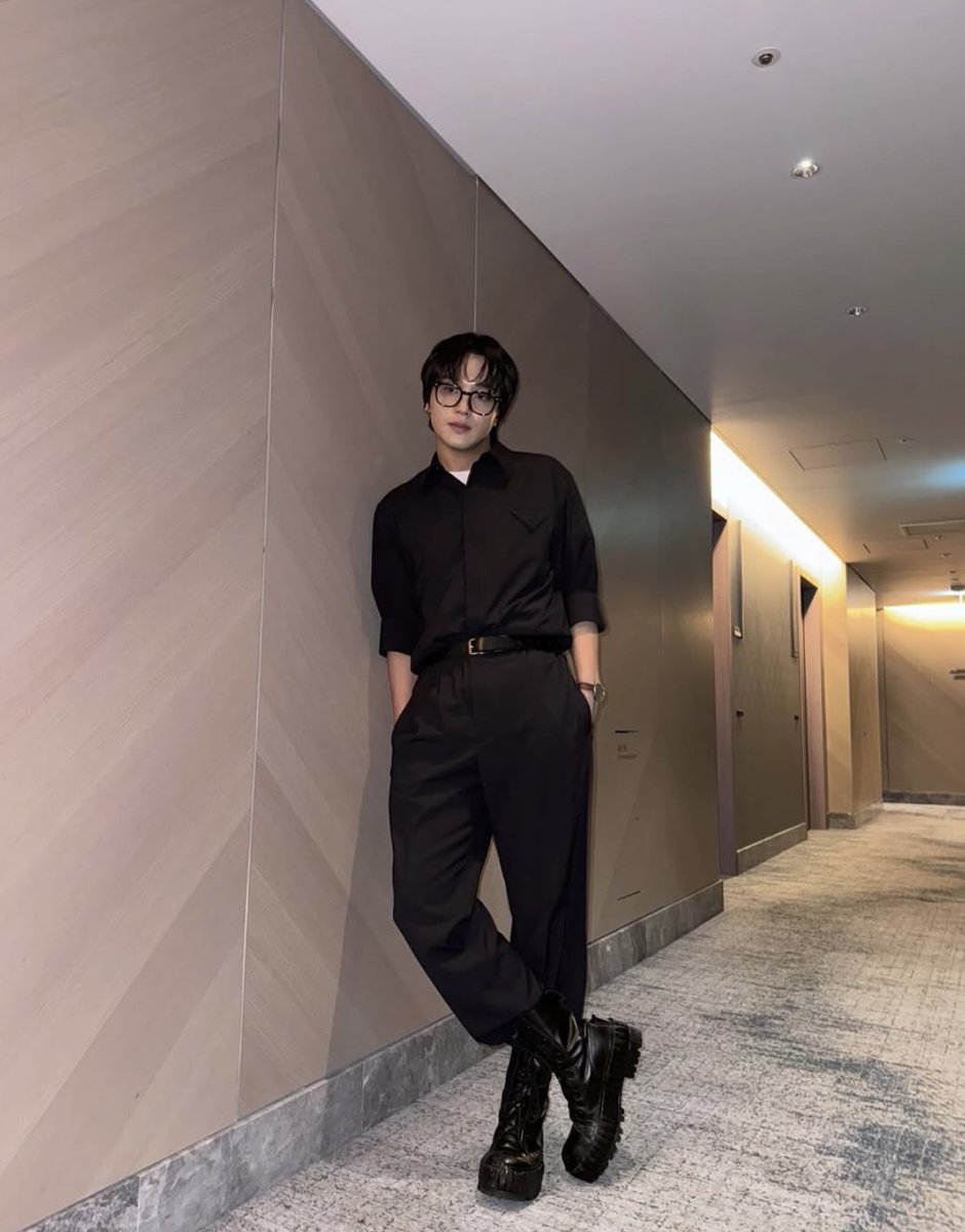 lhcdaily's tweet photo. haechanahceah instagram update https://t.co/ilsWYDHUun