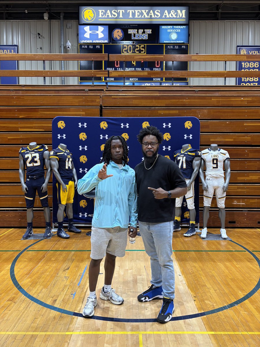 officialzionb's tweet photo. I had a great time at the @Lions_FB Junior day today. I had a great conversation with Coach @geoff_terry and had an opportunity to learn more about East Texas A&amp;M University and see some old teammates and family. Huge thanks to @coach_jackwelch and @_coachsmith_ for the invite. https://t.co/SDGuhUNE4w