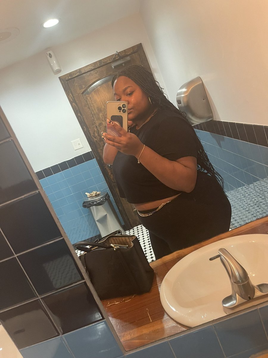 CashMeOutKrystal 💎 tweet media