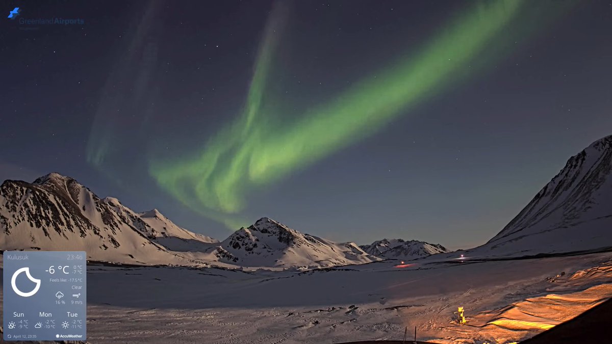OtaruPhantom's tweet photo. 今日、4月13日 #デンマーク #Greenland #Kulusuk(北緯65度34分)cam1 Eastのライブカメラで #オーロラ 確認。月明かりの夜空に #緑色オーロラ 出現。 新SNS #bluesky(https://t.co/D8wbLfEwpk)もよろしく! URL: https://t.co/SCneT9yA7Z #northernlights #aurora #Auroraborealis #dancing_curtain https://t.co/SeRNMKt1No
