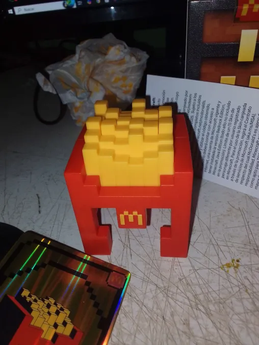 Danitrocs tweet media