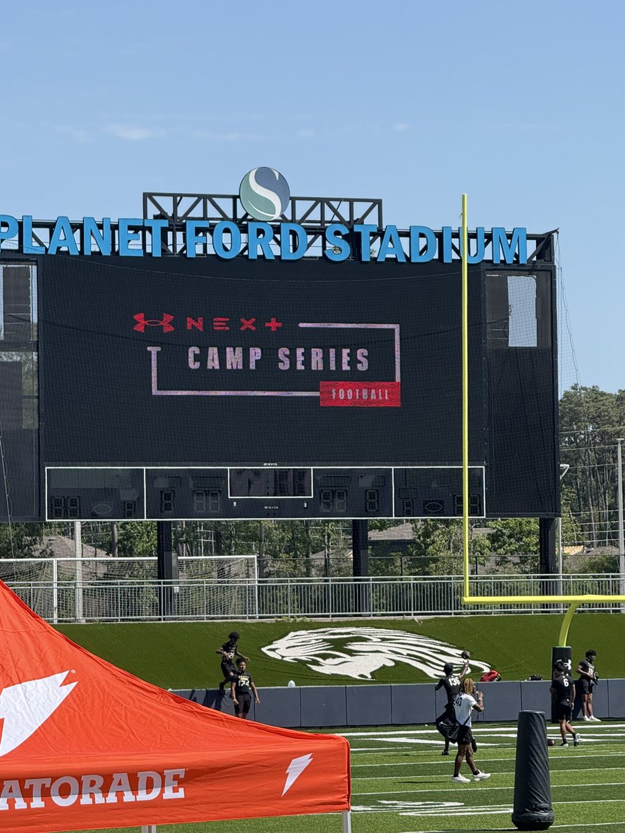 Cash_Harbison's tweet photo. Felt good to be invited out to compete at the UA Combine! Coming for it all @CoachDT_TFB @Tolleson20 @CoachReynolds23 @CoachJRWilliams @NDNFootball @CoachWhiteDB1 @MacCorleone74 @TheUCReport @Marchen44 @charbison02 @TFloss32 https://t.co/iC9csB64aE