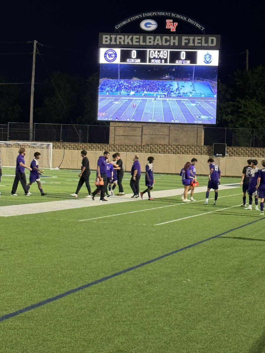 KleinISDAth's tweet image. End of Regulation: We’re still tied! ⏱️
Klein Cain – 0
Alief Elsik – 0

Bonus soccer on the way! ⚽🌪️🔥
#ReignCain #UILSoccer #StateFinal #KleinCain