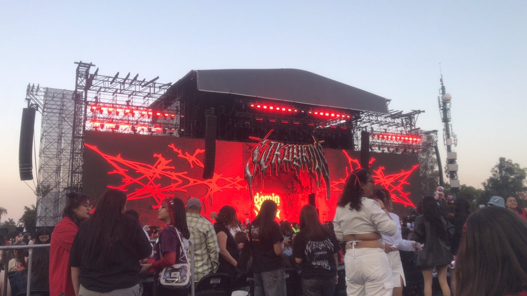 TerryCesar's tweet photo. En el concierto de #StrayKids https://t.co/Wy6xuIryMn