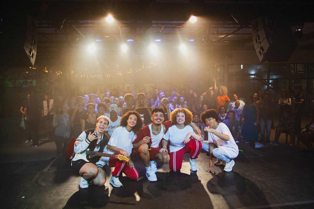RavihOficial's tweet photo. Registros do show de lançamento de PRÓPRIO no @sescsantoamaro ❤️‍🔥 https://t.co/4xJ764SK3V