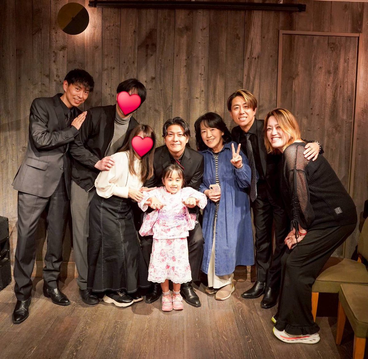 arisu__arisu__'s tweet photo. 桜新町ネイバーに行ってきました🌸
息子夫婦と娘と孫も参加してくれて✨楽しい時間を過ごせました🤗
#LASTFIRST
#桜新町
#NEIGHBOR
#夜桜 https://t.co/lwExL2CXcD