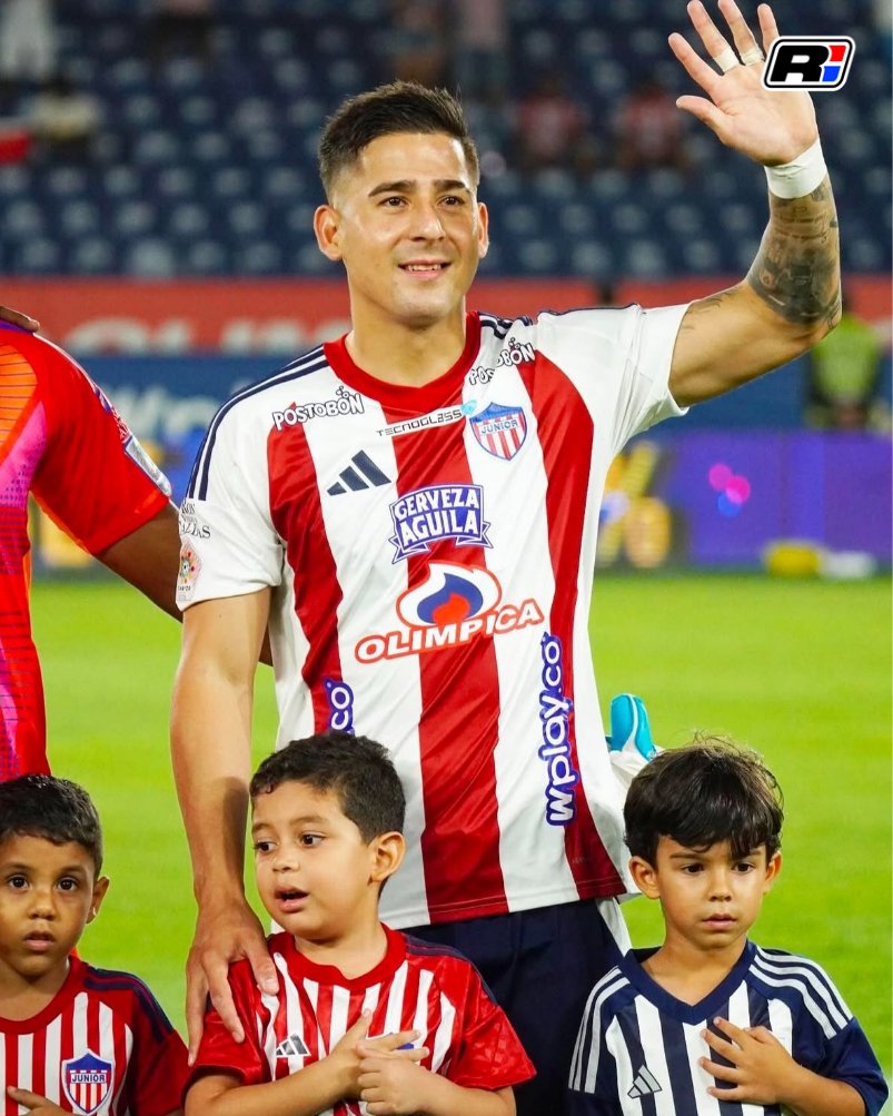 🇵🇾🇨🇴 Saluden al máximo goleador del tiburón en la temporada 2025, Guillermo Paiva.

– El ex jugador de #ColoColo convirtió su quinto gol con #JúniorDeBarranquilla y es el goleador del equipo.

⁉️¿Opiniones?
-#RamiroArandafutbolPy 📸 Divulgación