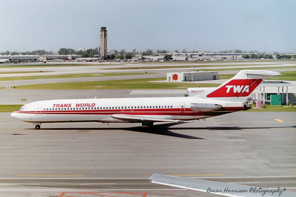brianharrison72's tweet image. Trans World Airlines - TWA Boeing 727-231, N54326 @iflymia November 1993. #aviation #twa