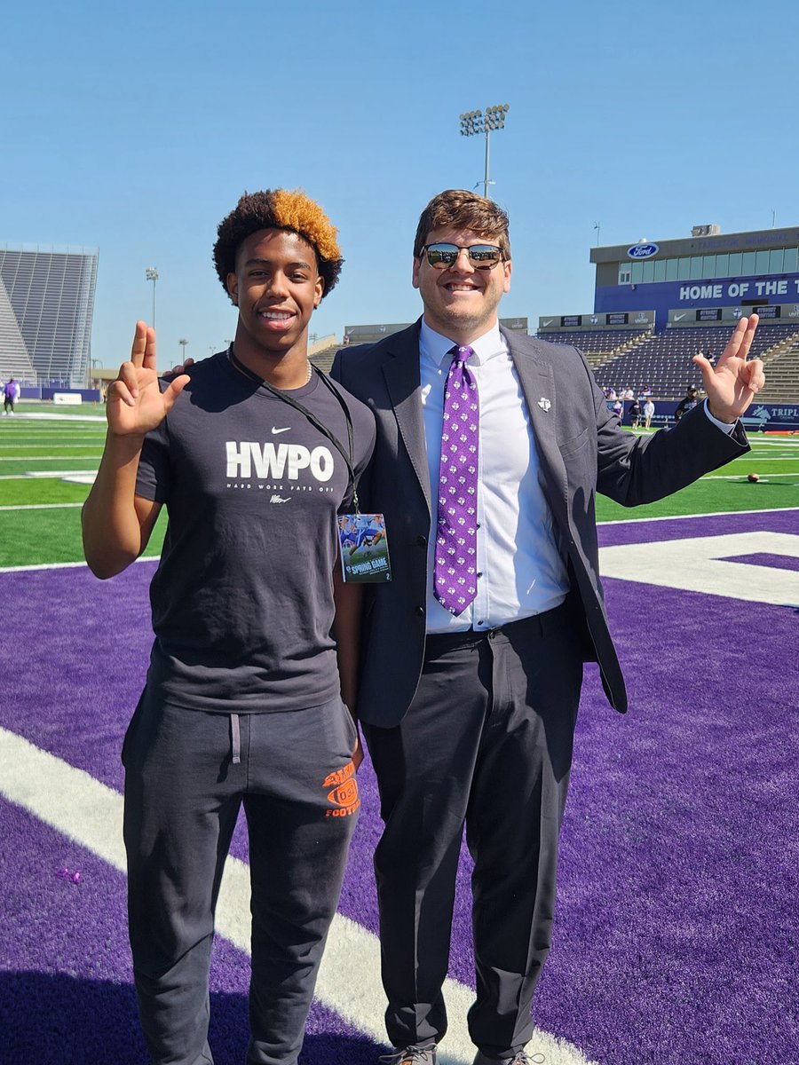 LamelSwanson's tweet image. I had an amazing time meeting coach and watching @TarletonFB Spring Game! @CoachDJWagner @jordan_montes11 @TarletonSports @ocrobbyjones @CBartlettTSU @RecruitAledo @dctf @TXTopTalent