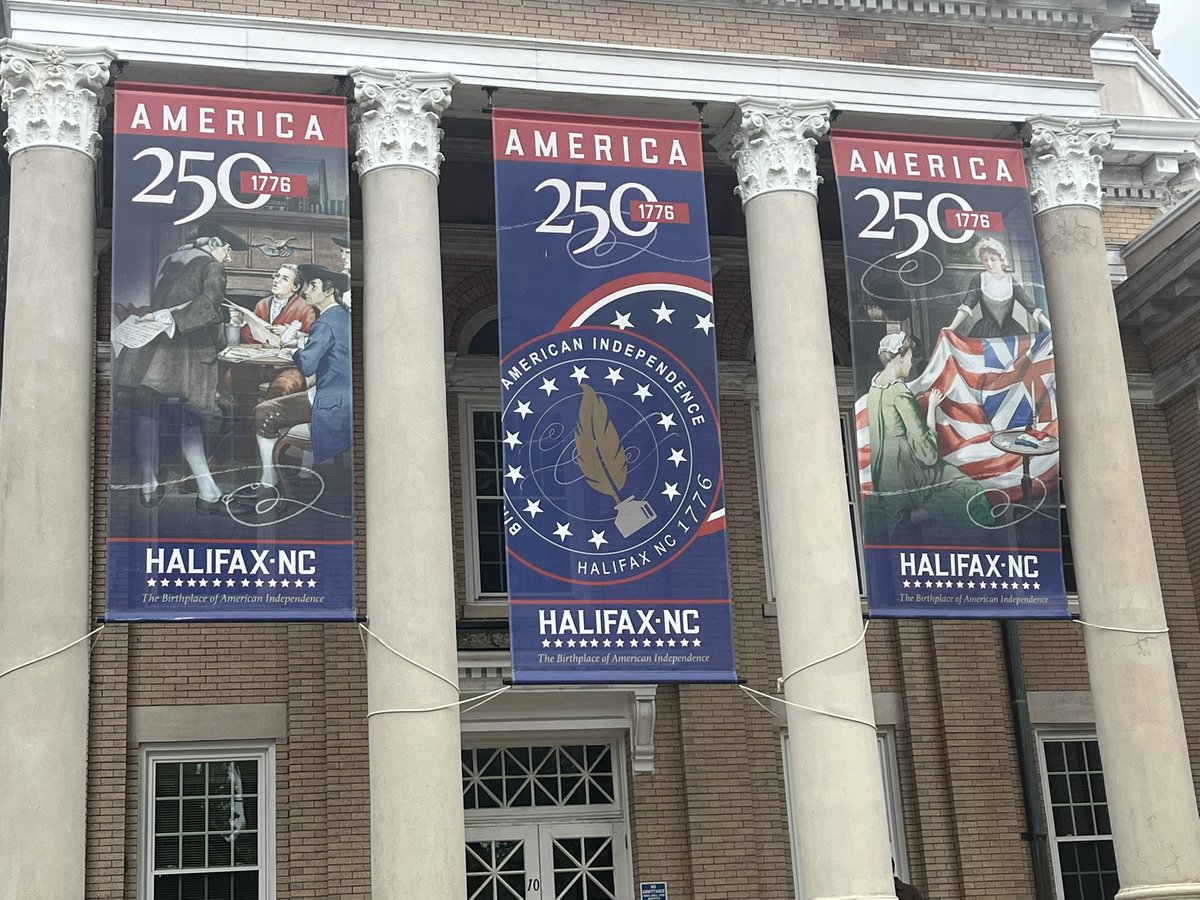 Pierce4NCHouse's tweet photo. Loved hanging out with some of my fellow historians today in Historic Halifax. #HalifaxDay #FirstInFreedom #historichalifax #halifaxcountync #HD27 https://t.co/v8C5IcbYdc