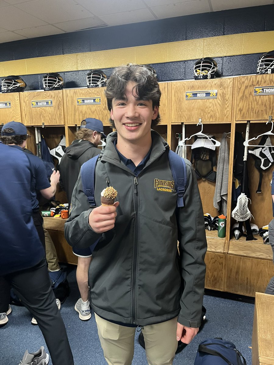GriffsMLax's tweet photo. Overtime goal scorer @jordanreed_2005 gets the game stick!

#Griffs https://t.co/BEMCGKT9lF