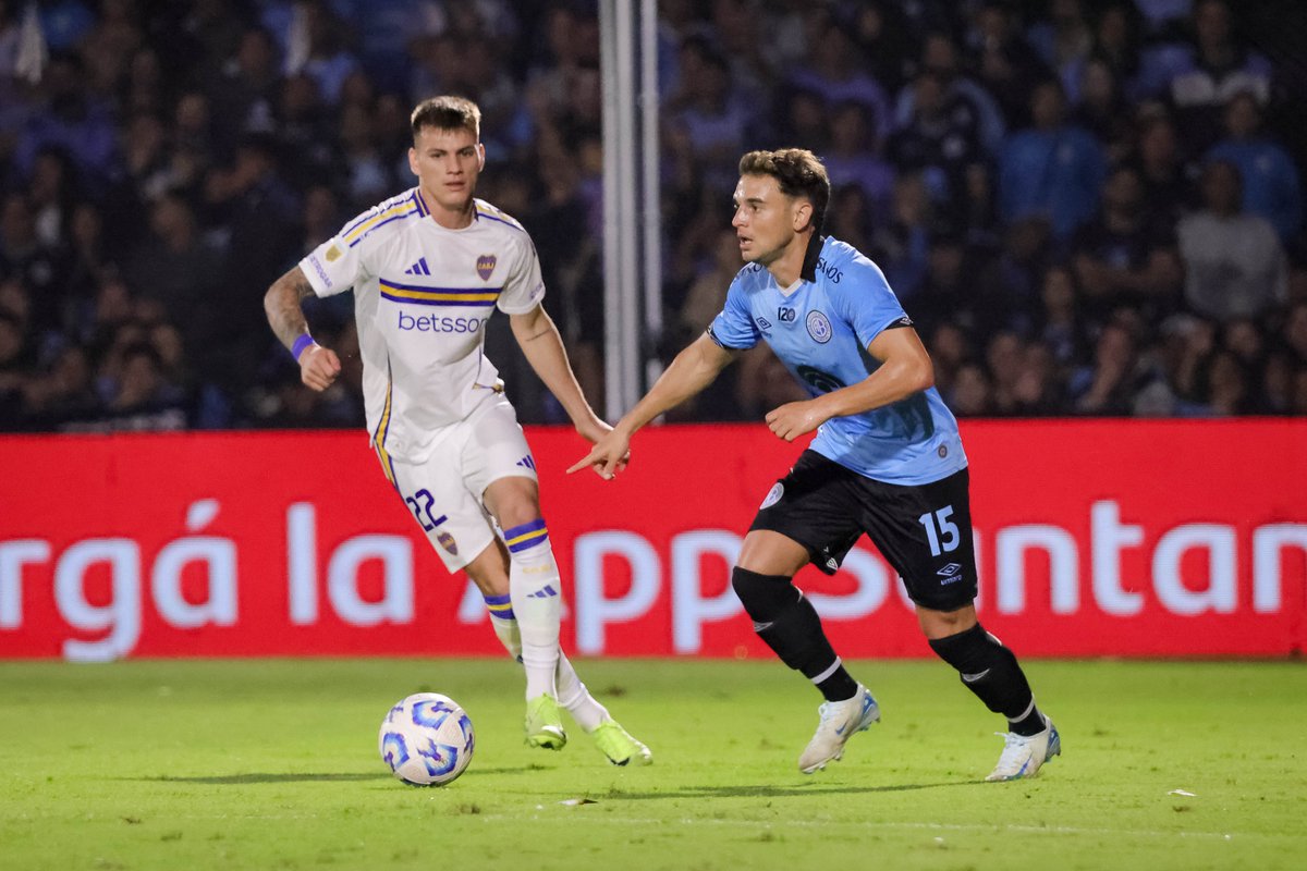periodismobsas's tweet photo. Liga Profesional: Boca le ganó a Belgrano en Córdoba por 3 a 1 y mantiene la punta de su zona https://t.co/eKyYQO9eHX #ligaprofesional #boca #bocajuniors #cabj #gago #riquelme #belgrano #zenon #rojo #palacios #menossi #zielinski #celeste #cordoba #velasco #zrballos #cavani #liga https://t.co/miP1iExZNv