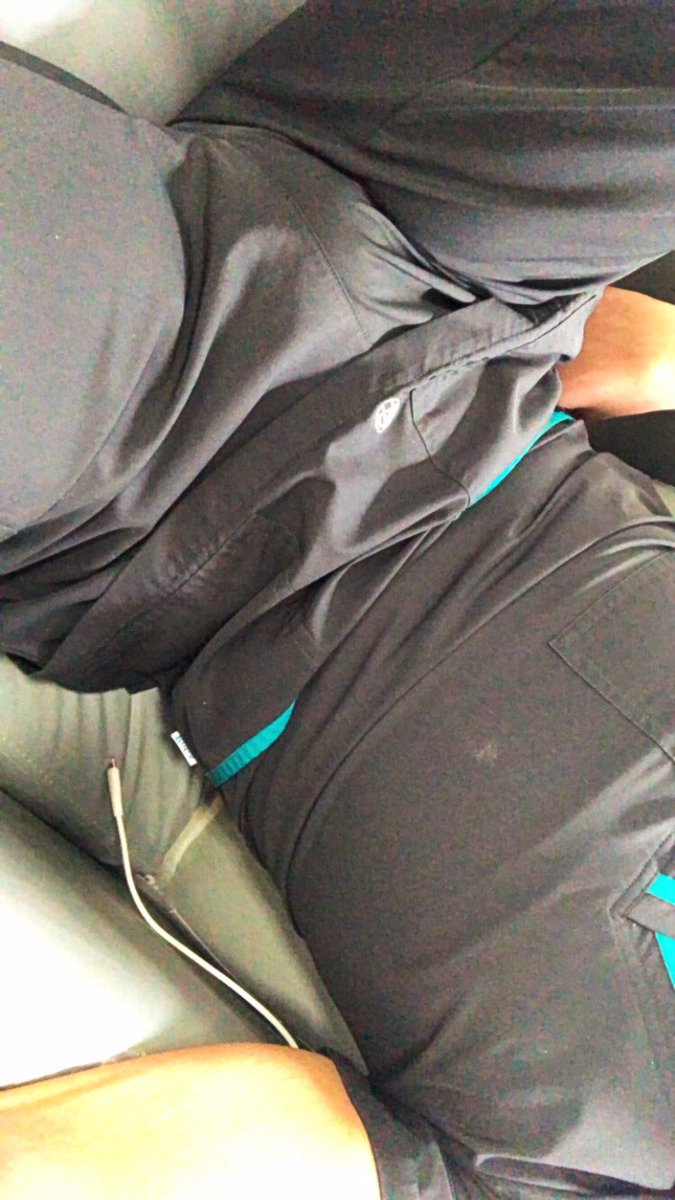 GabrielActQro's tweet photo. Amo que se me note el bulto en el trabajo 😍😍 #gay #gaybulge #bulge #gaycruising #cruisingbaños #cruisingméxico #cruisingciudaddeméxico #cruisingenbaños #cruisingbañoscdmx #MetroCDMX #gaymty https://t.co/xdAArch3Mp