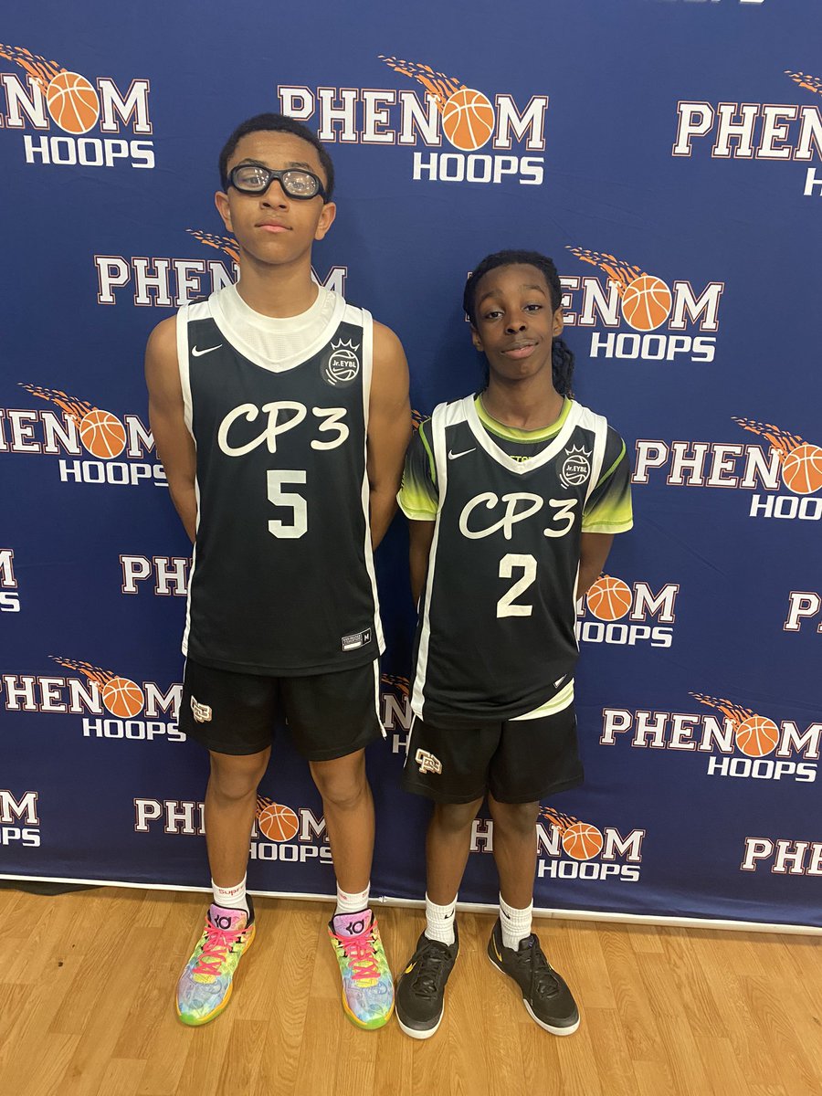 Phenom_Exposure tweet media