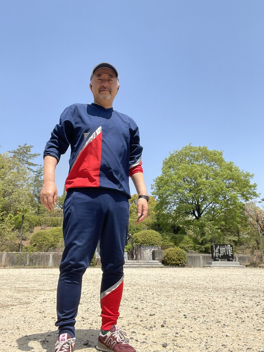 #これを見た人は無言で去年４月の画像を貼る