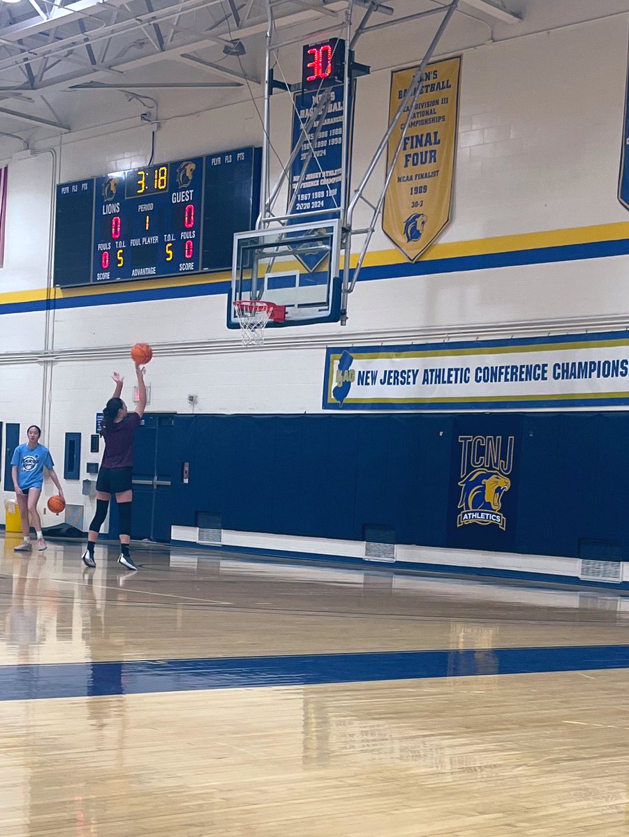 Thank you Coach Jackson &amp; <a href="/tcnjwb/">TCNJ Women's Basketball</a> for a great workout last night!