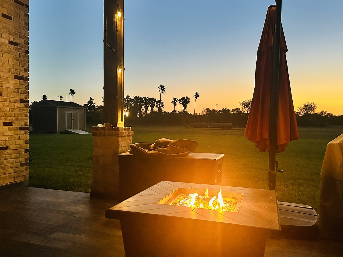 La Casa de Garza ❤️#sunset <a href="/MichaelGarza3/">Michael Garza</a>