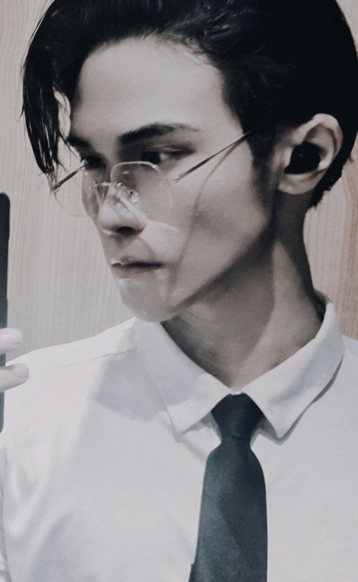 sumetarX's tweet photo. 以前男鬼味儿怎么这么重…… https://t.co/AD2Jlk7wva