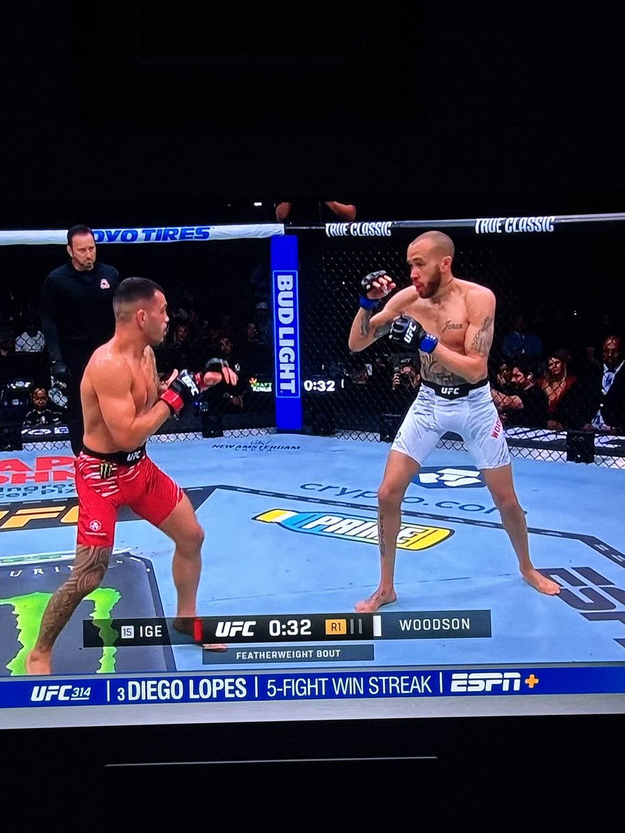 lance466's tweet image. Ken vs. Dhalsim 
#ufc314 #Shoryuken