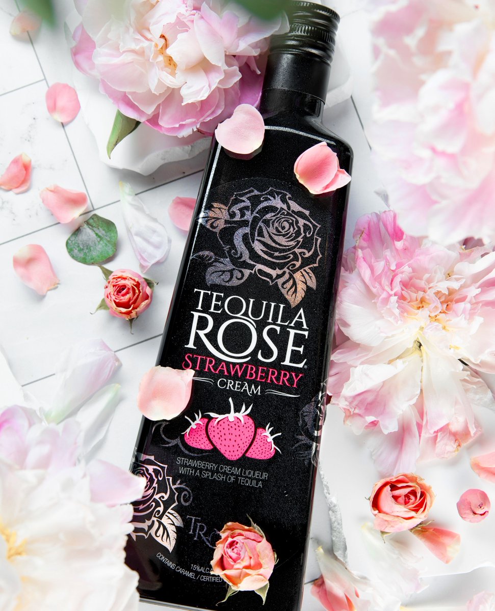 With its elegant design and playful details, Tequila Rose is the “little black dress” of cream liqueurs. 🍓 #tequilarose #drinkpink