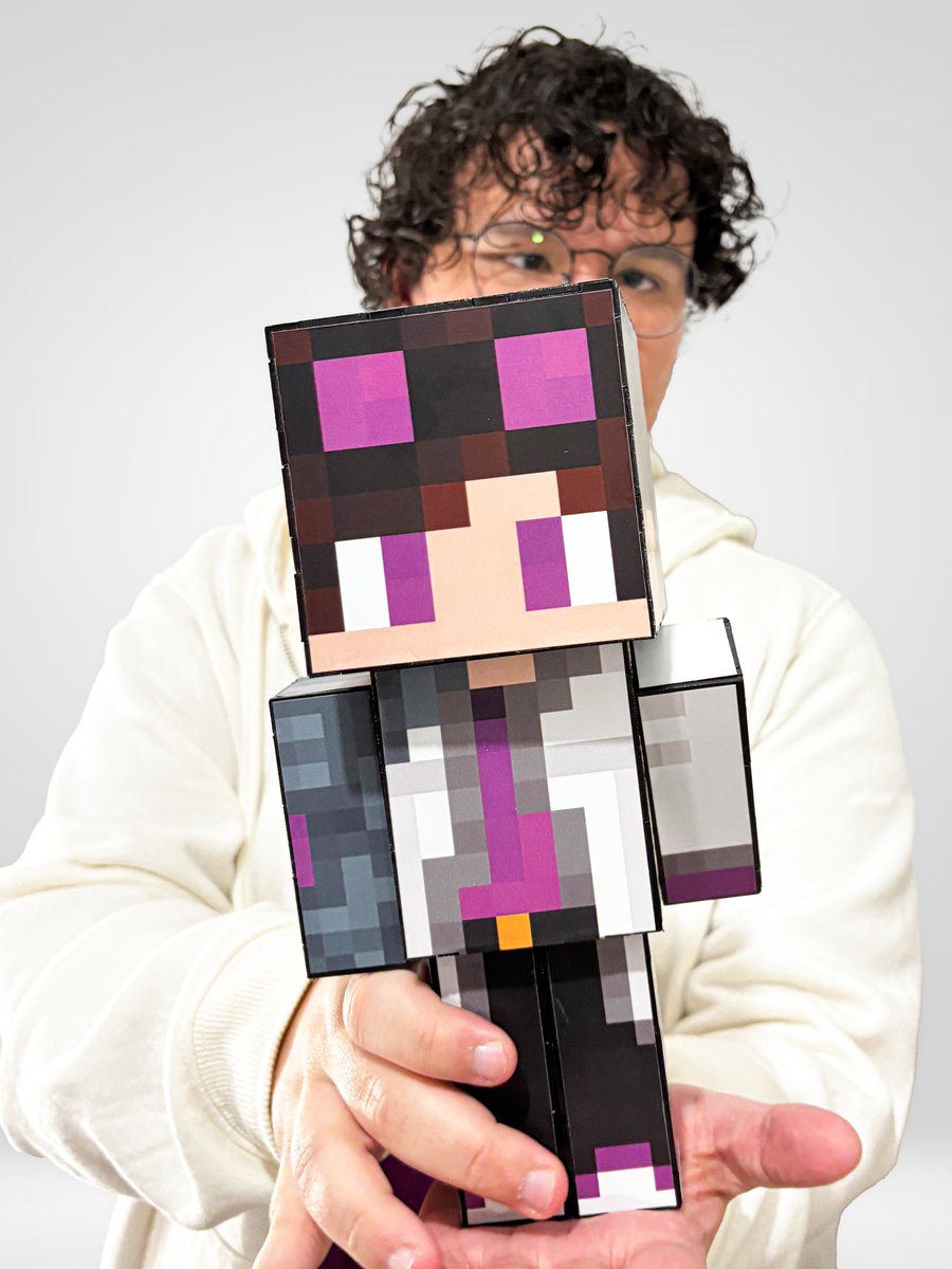 pedrux__'s tweet image. SAIUUUUU 💜
Agora você pode ter um boneco da minha skin!
BONECO PEDRUX 💜

boxsugar.com.br/produto/boneco…