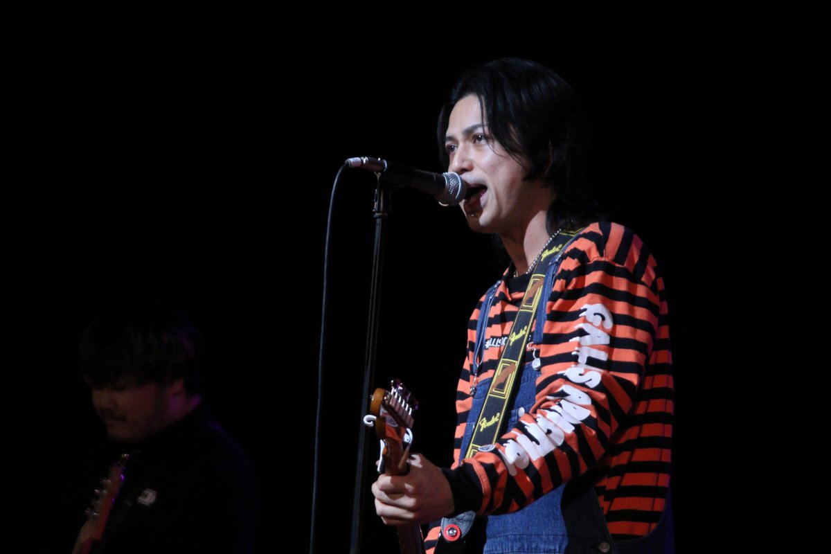 AKI_RRF's tweet photo. 2025/04/12 狛江市　エコルマホール
コマラジ　開局５周年記念 LIVE
そばかすチャーリー
@SOBAKASUCHARLIE
#そばチャ
#コマラジ #狛江市 #FMコマエ
https://t.co/5aKVtY9Syc
ココロにまっすぐコマラジ https://t.co/FUeprH6pEy