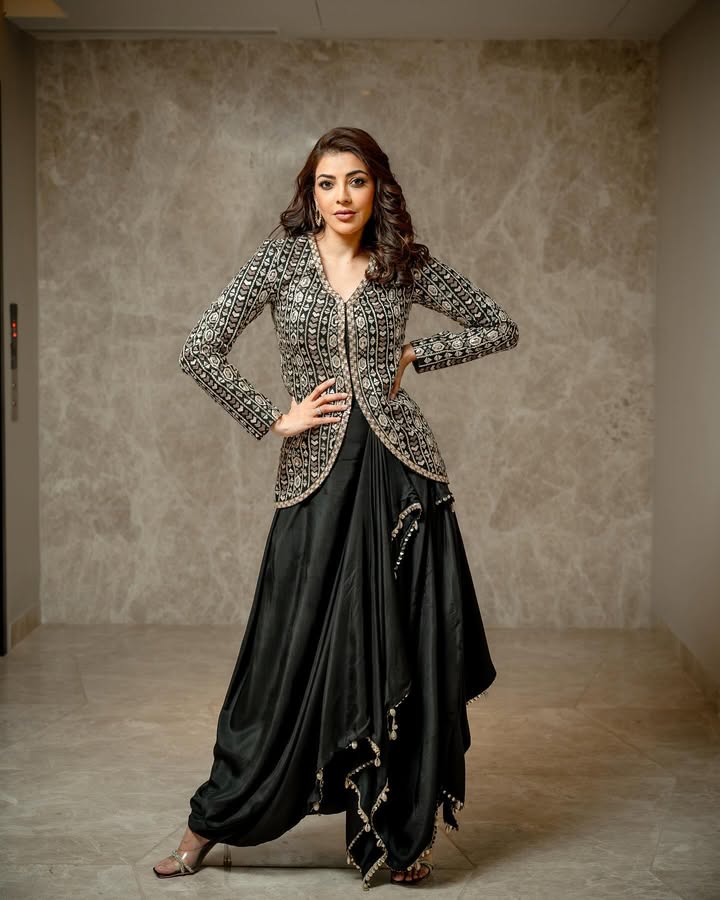 actressmeena26's tweet photo. 🎯 #KajalAggarwalThread

#KajalAggarwal https://t.co/oHvUcShwYw