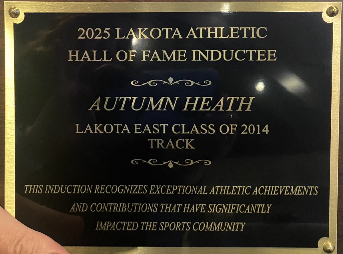 bevlindeman's tweet photo. Way to go, Auttie! It was an honor to see you get inducted into the Lakota Hall of Fame! Your elequent speech was moving and funny expressing gratitude to coaches who influenced you in positive way—Coach Lindy, Wags, and your parents. We are all so proud of you!#TrackandField https://t.co/wsR4VMWY7s