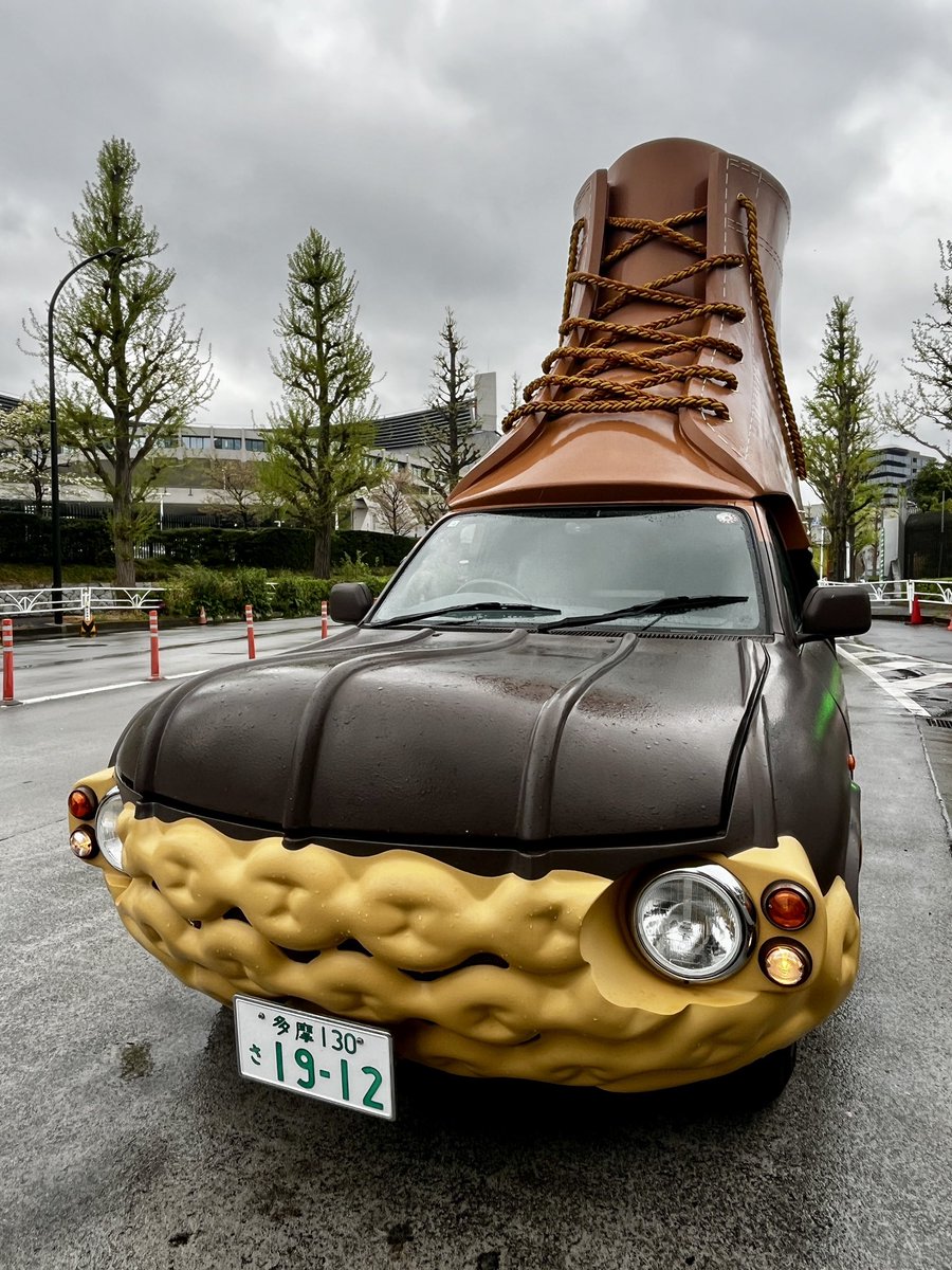 Bootmobile_JP's tweet image. #ブーツモービル #シティツアー 
まずは #渋谷 からスタート🌸
このあと #原宿 や #表参道 エリアを走行予定！

近くにいらっしゃる方は #ブーツモービル を探して、ぜひ撮影してご投稿ください📸
#ブーツモービルを探せ