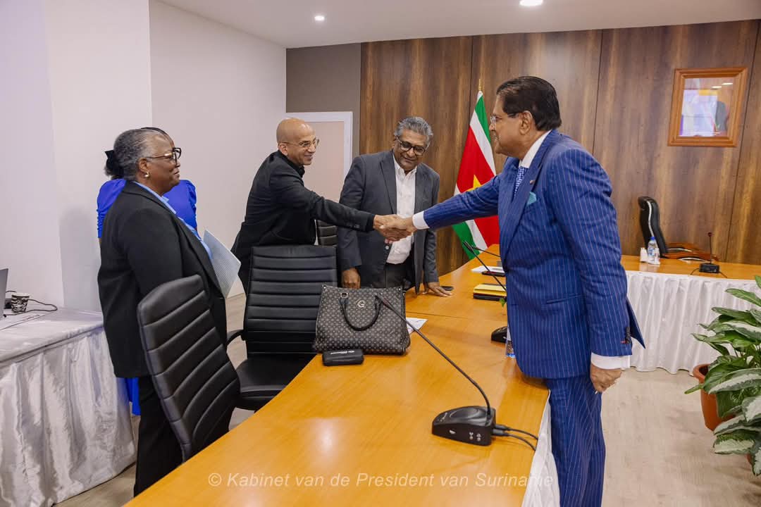 11 april 2025 markeert een historisch moment, namelijk de oprichting van N.V. Telesur. Tijdens de jaarvergadering zijn de cijfers van 2018 tot en met 2021 gepresenteerd. We bespraken met de directie, ministers van TCT en Financiën en deskundigen de prestaties in deze uitdagende