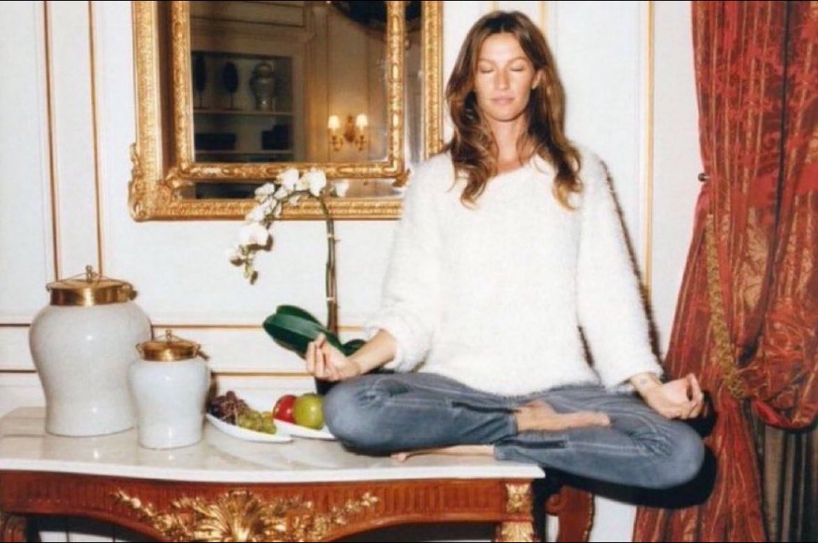 hamptonism's tweet photo. you can’t change the people around you,
but you can change the people around you. https://t.co/USzGTihWCA