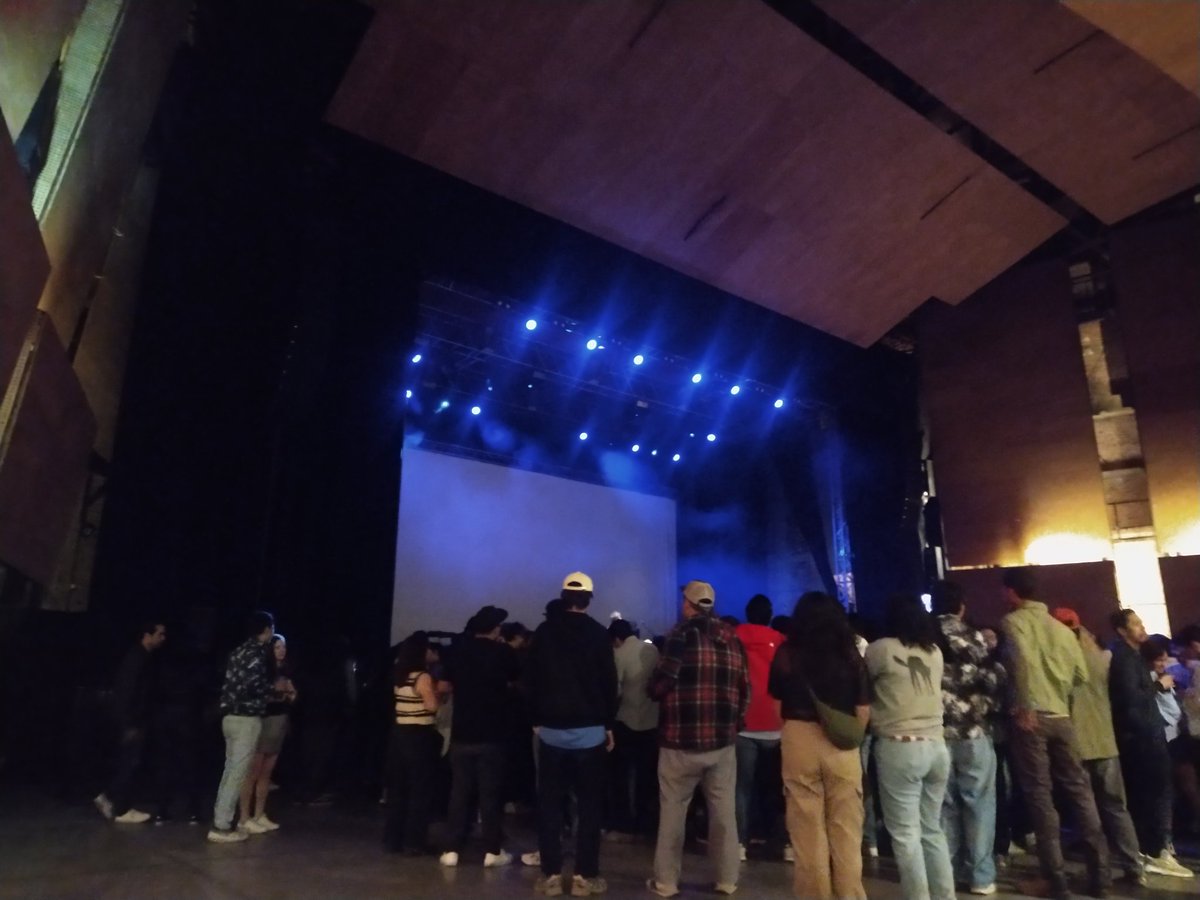 MonyRoca's tweet image. Quién vino a #Badbadnotgood ?