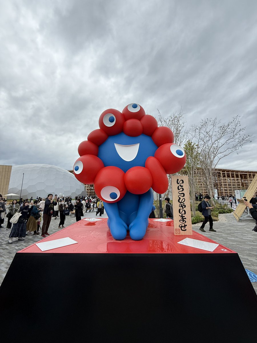 Makoyan's tweet photo. フランス館すごい行列

#万博難民 
#関西万博
#EXPO2025 
#expo2025_japan https://t.co/0NCTA1qqTm