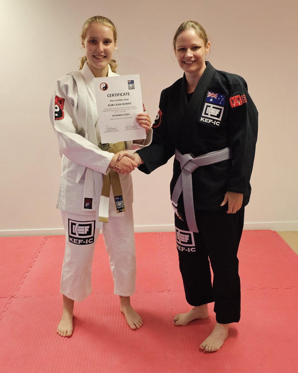 centenaryma's tweet photo. Ruby earnt her KEF-IC Tan belt on 29 Mar 25, when she graded KEF-IC (Alpha). Congratulations Ruby. Well done.
#centenarycommunitycommittee #combativeselfdefence #mountommaneyhub #combativemindset #combative #centenarycommunityconnections #martialarts #martialartsadults #KEF https://t.co/Be4brkc4mO