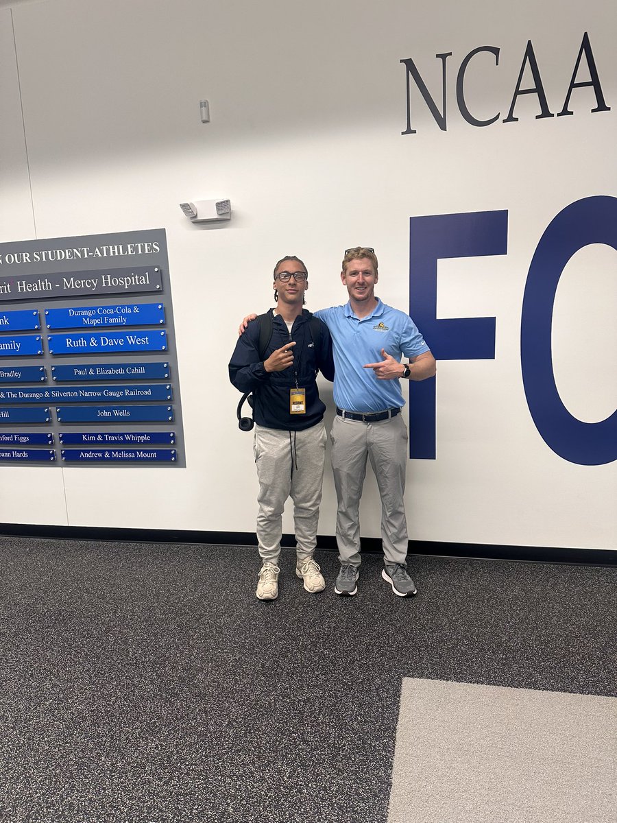 jvensmith09's tweet photo. I had such a great time at @FLCFootball Junior Day. Thank you @FLCCoach_Cox @conrad_wallis and @DonnyMooreJr for having me! @tony_mccoy3 @CoachCasaus @BryantWill757 @PrepRedzoneNM https://t.co/pk9P4jtPP1