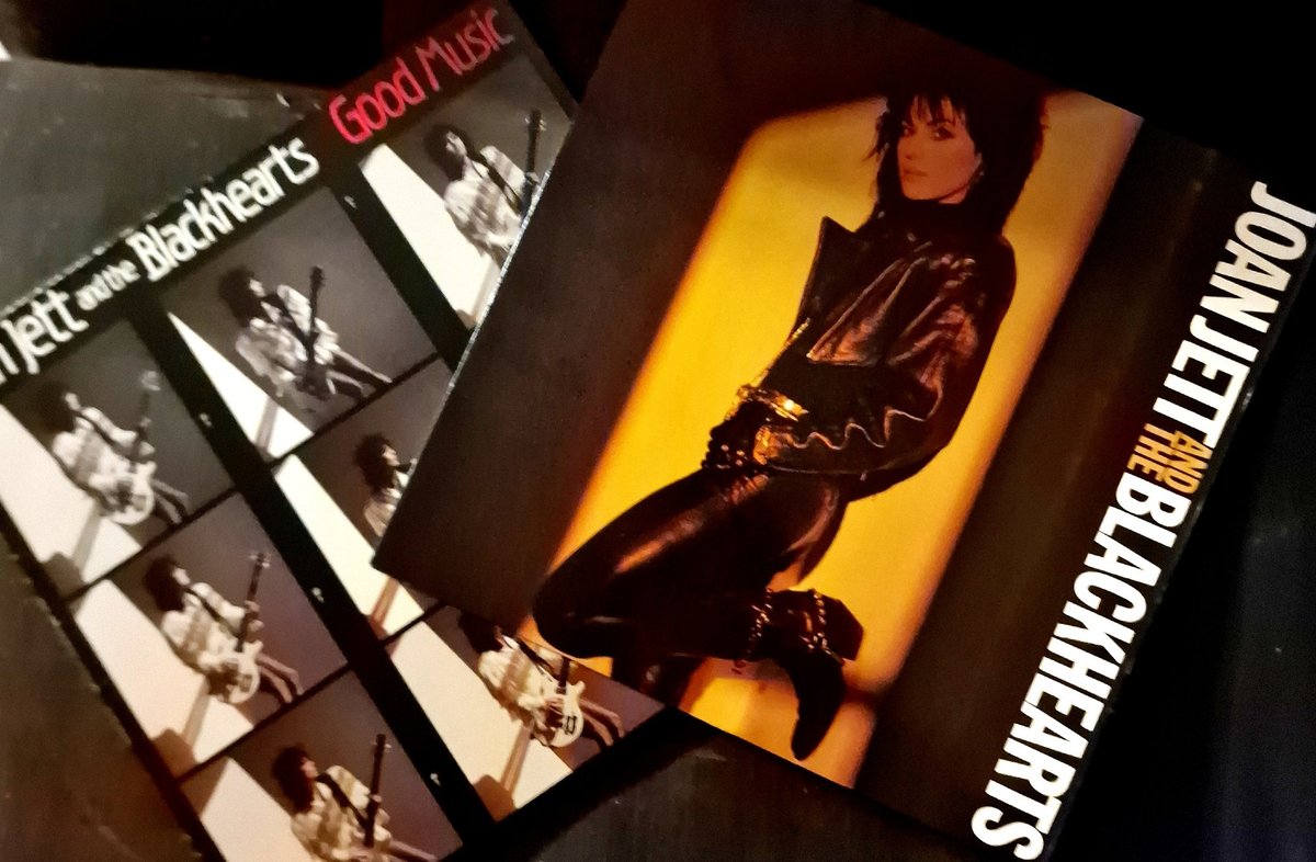 MortenMusic's tweet photo. RSD (record store day) This is what I got ..
- #deadoralive 2 - 12" pd
- #Eurythmics pd
- #KimWilde 10''
- #AdamandtheAnts, #Colourfield & #AlisonMoyet album
2 #JoanJett albums (not RSD) . Quite a good #RSD25 shopping day https://t.co/yac2fxLypo