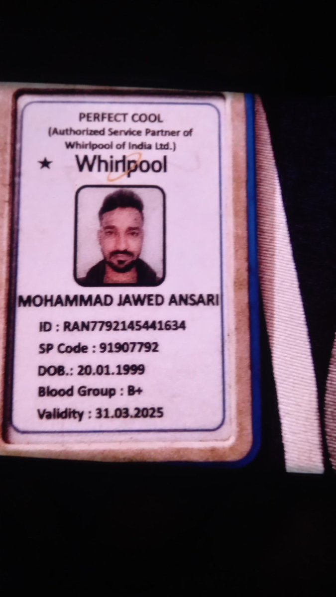 RajnandanModi's tweet photo. @whirlpool_india Stop cheating your customers I raised a fridge repair request, but instead of Engineer Javed,someone else showed up.He changed parts unnecessarily and charged ₹2000 without fixing the issue.This isn’t just bad service it’s a serious security risk to
 #FraudAlert https://t.co/FXoFhbMbn7