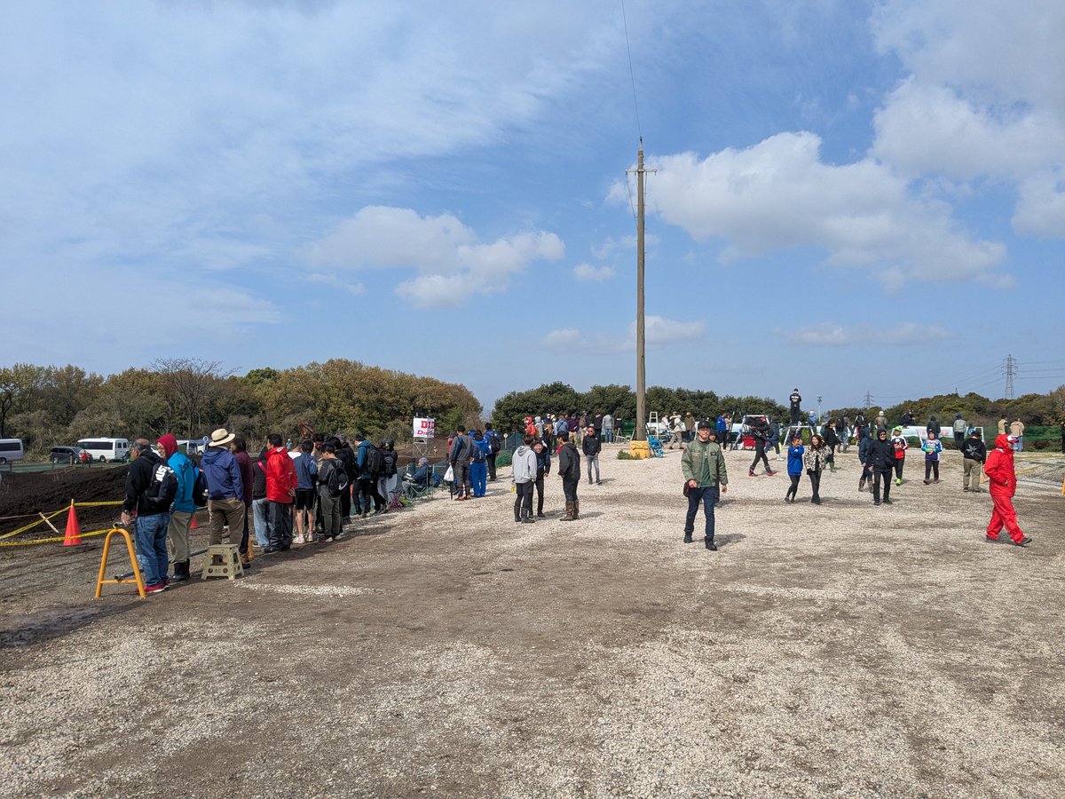 yosidaken02's tweet image. モトクロス全日本選手権HSR九州大会だよ！

バイクが飛ぶよ！
間近でみれるよ！
無料だよ！
みんなもおいでよ！！！

#MX #motoX #オフロード #モトクロス #バイク #HONDA