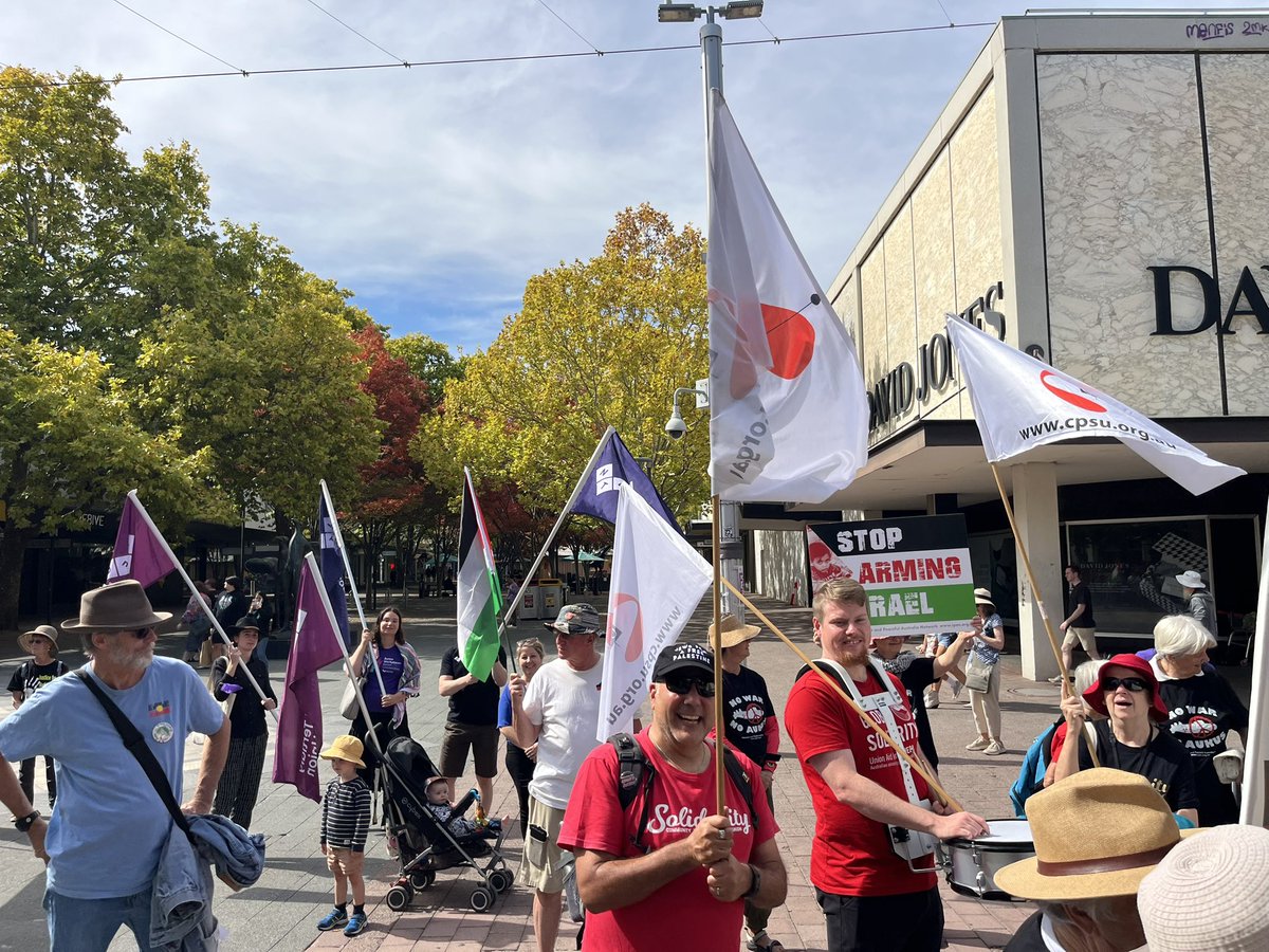 Faith, union, community and health professional groups have begun to arrive for the Palm Sunday Rally!