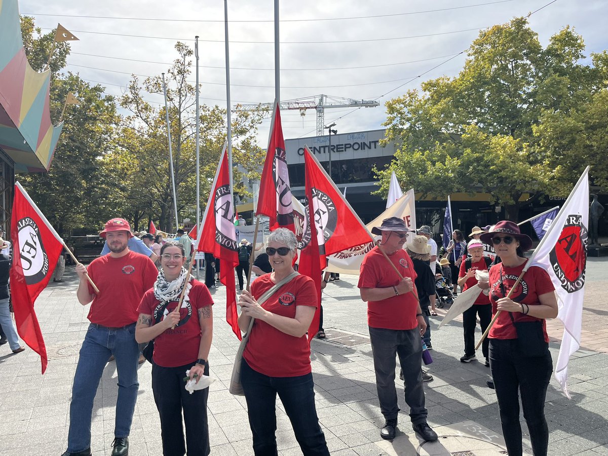 Canberra Refugee Action Campaign tweet media