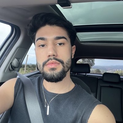 P_EduCastro's tweet photo. #NovaFotoDePerfil https://t.co/GcVqKikrqh