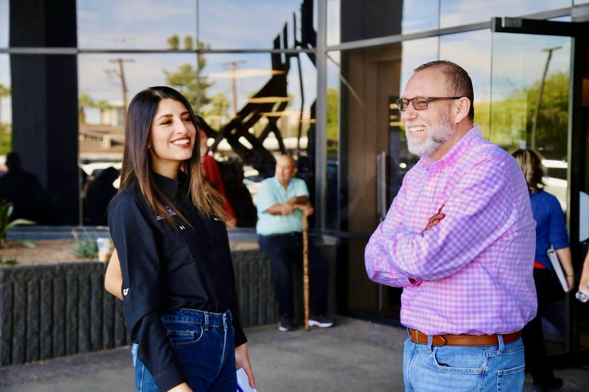 gerardovbuelna's tweet photo. Agradecemos a @PaulinaOcanaE y al Cónsul @jorgem_yescas por su valioso apoyo en las jornadas de Servicios Gubernamentales en Arizona.
Con el impulso de nuestro gobernador @AlfonsoDurazo, acercamos trámites y asesoría legal a nuestras paisanas y paisanos en el exterior. 📋 #SonAz https://t.co/EG3TcNWCTO