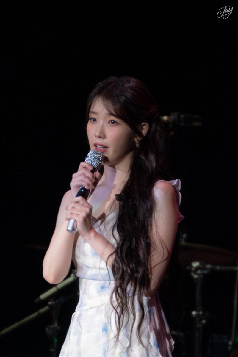 UAENAGRAPHY's tweet image. HEREH World Tour Concert in Oakland

Oakland Arena 

#아이유 #아이유월드투어 #IU #아이유콘서트IU
