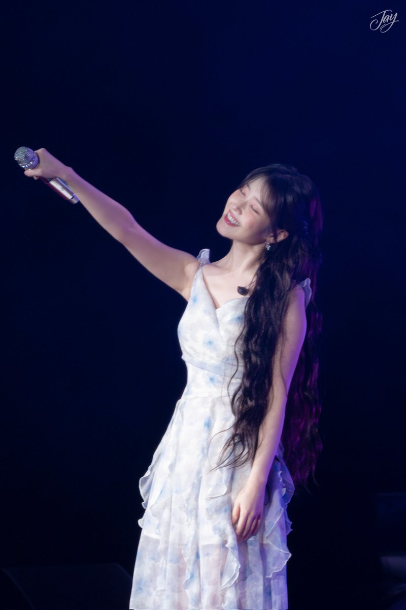UAENAGRAPHY's tweet image. HEREH World Tour Concert in Oakland

Oakland Arena 

#아이유 #아이유월드투어 #IU #아이유콘서트IU
