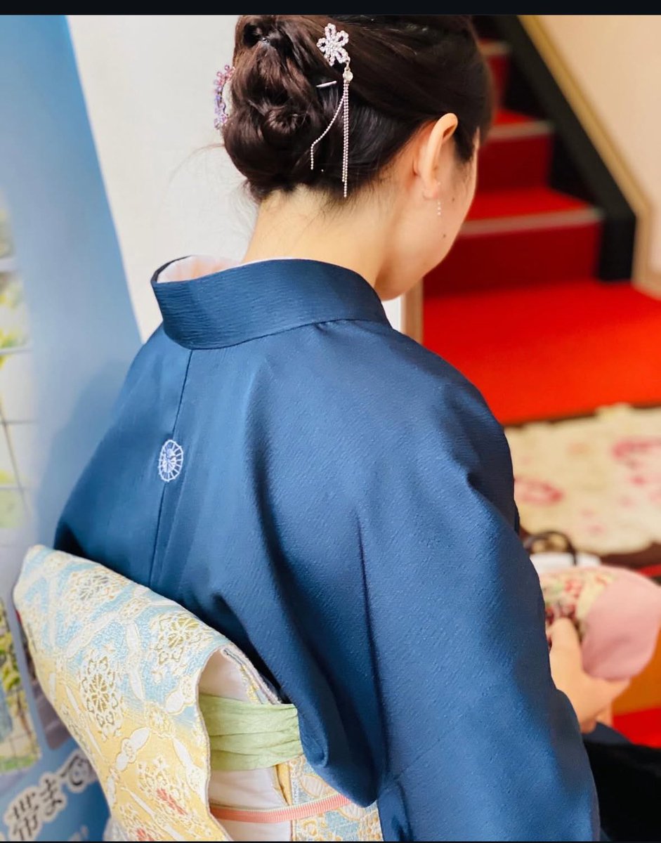 \\いよいよです!!//
今週末は甚五郎祭り✨

29秒で着れる着物ブランド、仕立屋甚五郎のファン、またデザイナー髙橋賢一氏のファンの皆様がデザイナーのお膝元である別府に集合！

特許取得で日本はもとより海外の方々でも1人で簡単に着れる為、メディアから大注目！

#仕立屋甚五郎 #29秒で着れる着物