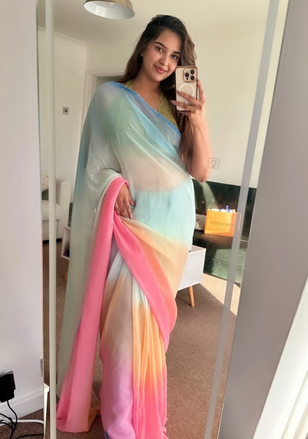 GoYiNq-XQAAymxE?format=jpg&name=large