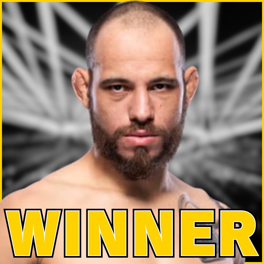 FightsMemory's tweet photo. UFC試合結果📝

ジェアン・シウバが13位 ブライス・ミッチェルに2R一本勝ち！

#UFC314 10試合目 https://t.co/NEQeLKlVYU