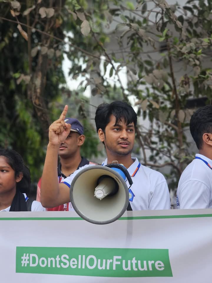 Imran84321's tweet image. Global Climate Strike, 2025
Dinajpur, Bangladesh.

#VSDA #GlobalClimateStrike #YouthForClimate
#togetherforfuture