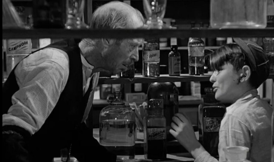 ridethepastlane's tweet image. H. B. Warner was a classic film actor who had a small appearance in the exodus part of The Ten Commandments (1956). He is often remembered as Mr Gower in It’s a Wonderful Life (1946). #TheTenCommandments