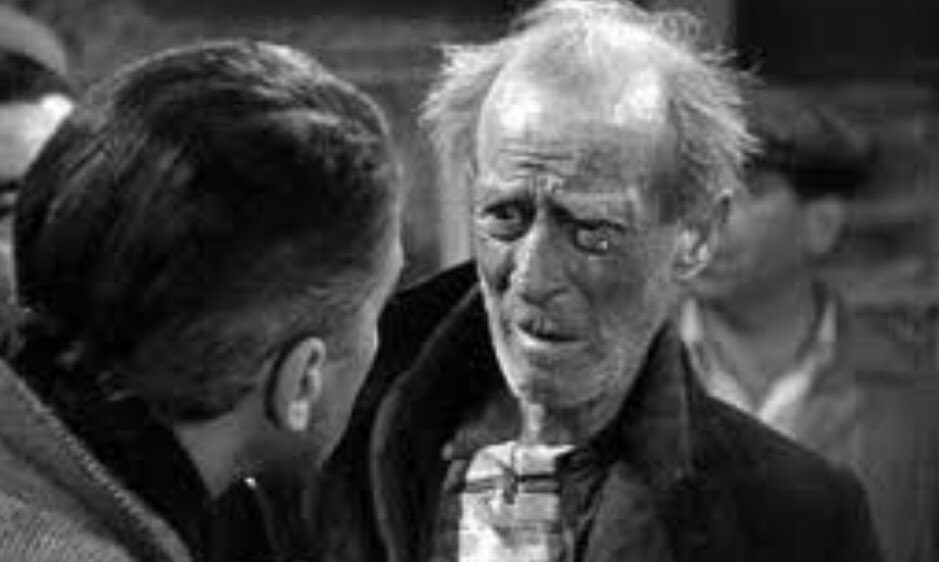 ridethepastlane's tweet image. H. B. Warner was a classic film actor who had a small appearance in the exodus part of The Ten Commandments (1956). He is often remembered as Mr Gower in It’s a Wonderful Life (1946). #TheTenCommandments
